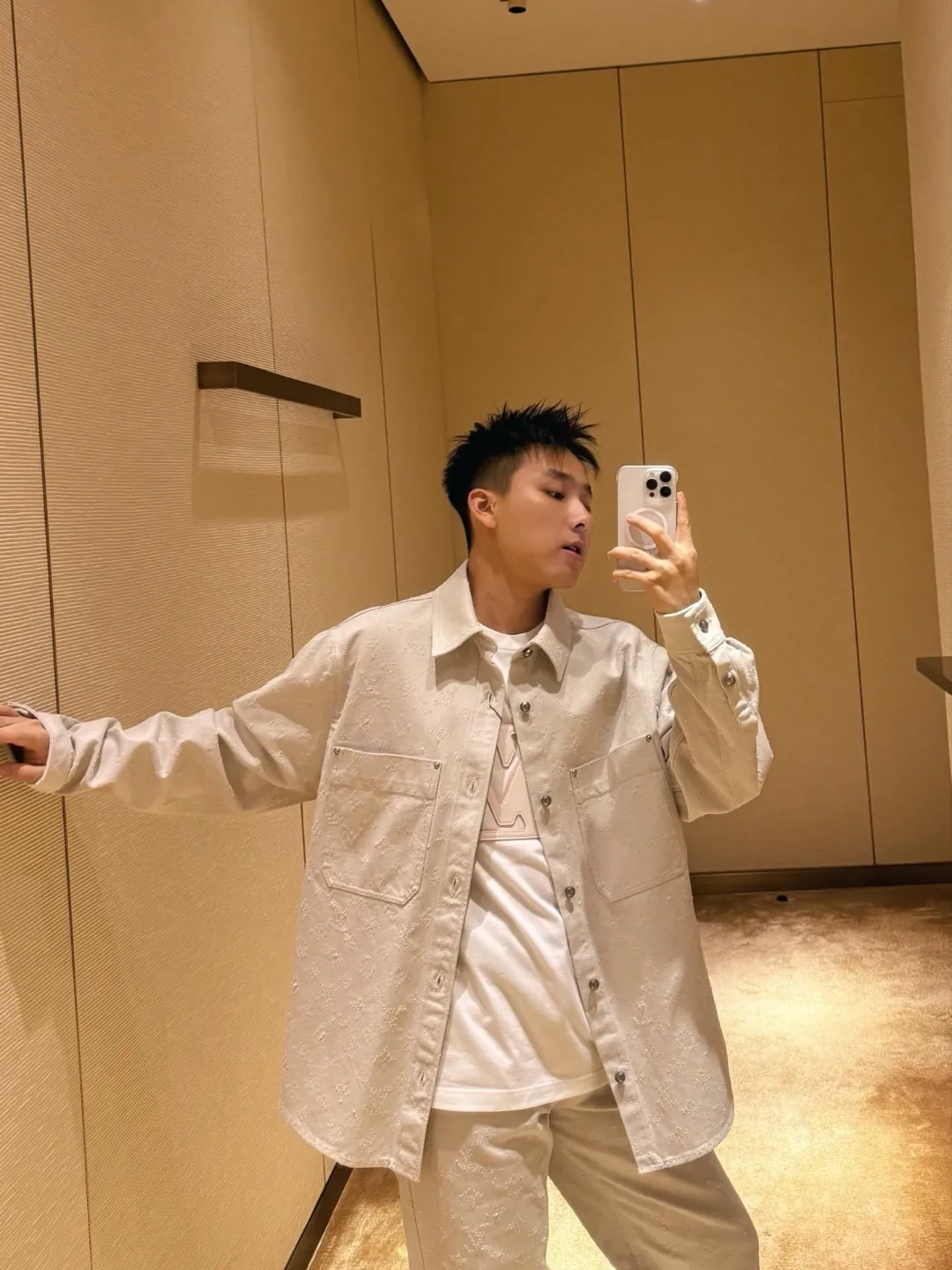 Louis Vuitton/Louis Vuitton presbyopic needle-punched denim shirt jacket